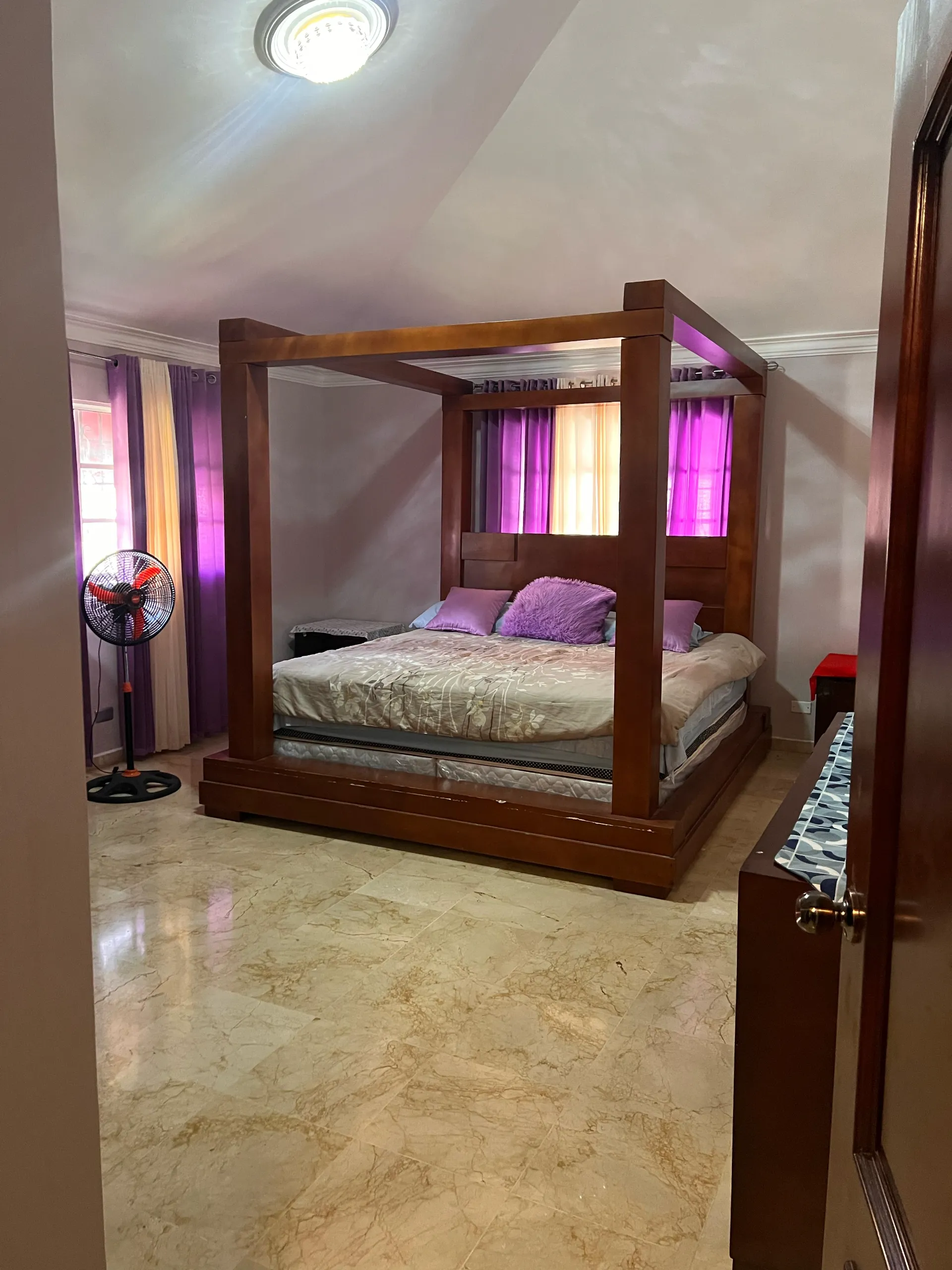 se vende espectacular casa de 2 niveles - Foto 2